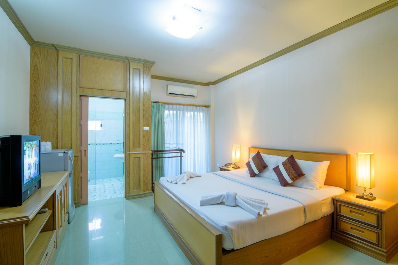 Hua Hin Condotel & Resort Taweeporn Buitenkant foto